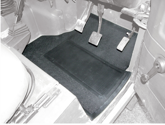 BTR7896 - Heavy-Duty Rubber Floor Mat | RHS | Defender LT77 Gearbox | Foam Backing by BritaxInterior Accessory Land Rover Range Rover Defender