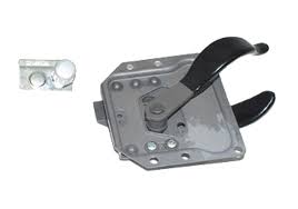 395653 - lock door old style LH with button no barrel