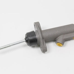 90569126 - Brake/clutch master cylinder replacement (SWB)