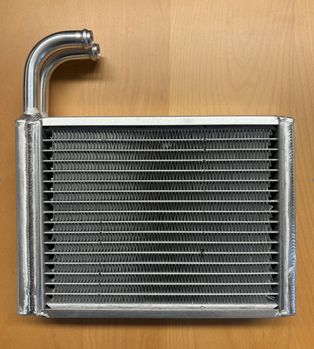 AAP817 - Heater Matrix - Radiator Downward facing  by AftermarketCooling or Heating Part Land Rover Range Rover Defender
