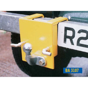 BA 3107 - Towing bracket assy front