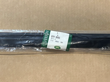 BTR9255 - seal BTR9255 GENUINE LR  by Land RoverHardware Part Land Rover Range Rover Discovery