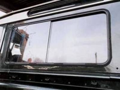DA4032 - Set Windows Sliding Pair Hardtop 95 x 41.5 Clear  by AftermarketBody Part Land Rover Range Rover Defender, Series