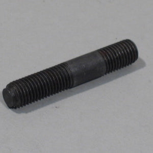 596097 - stud