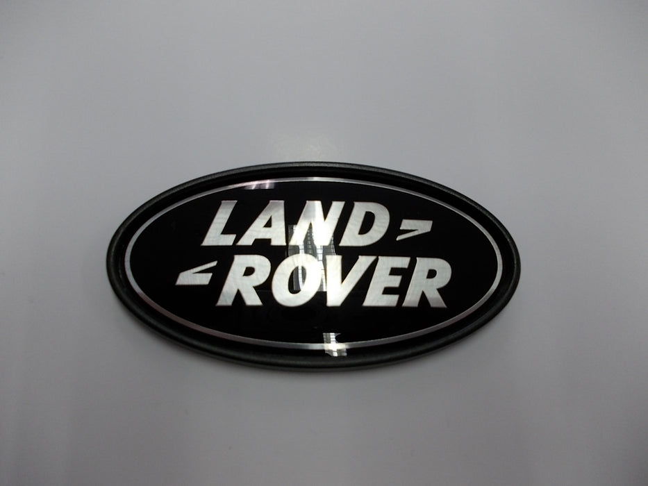 DAH500330LR - Decal Badge – "Land Rover" – Rear – Black – 9cm  by Land RoverAccessory Land Rover Range Rover Defender, Range Rover, Range Rover Sport, Range Rover Evoque