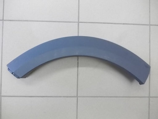 LR010629 - Rear Wheel Arch Moulding – RH – Primed  by Land RoverBody Part Land Rover Range Rover Discovery