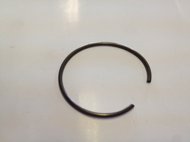 TDL500080 - Snap Ring – Gearbox Transmission or Gearbox Part Land Rover Range Rover Defender