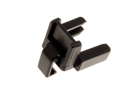 DKI000010LR - Clip  by Land RoverElectrical Part Land Rover Range Rover Range Rover