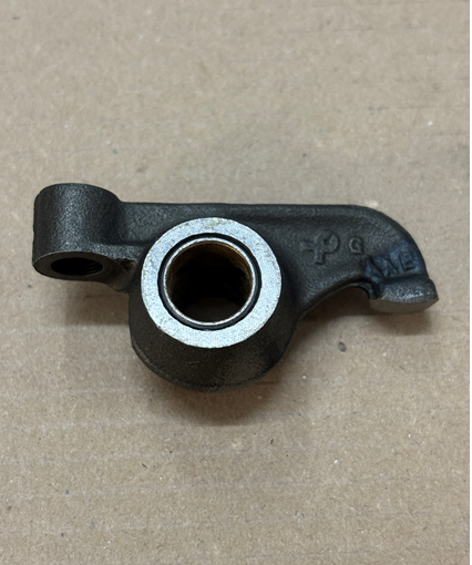 ERC9106 - Valve rocker inlet Engine Part Land Rover Range Rover Defender