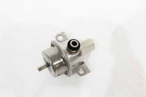 ERR6185A - Regulator-Fuel Pressure  by Autotec Components Land Rover Range Rover 