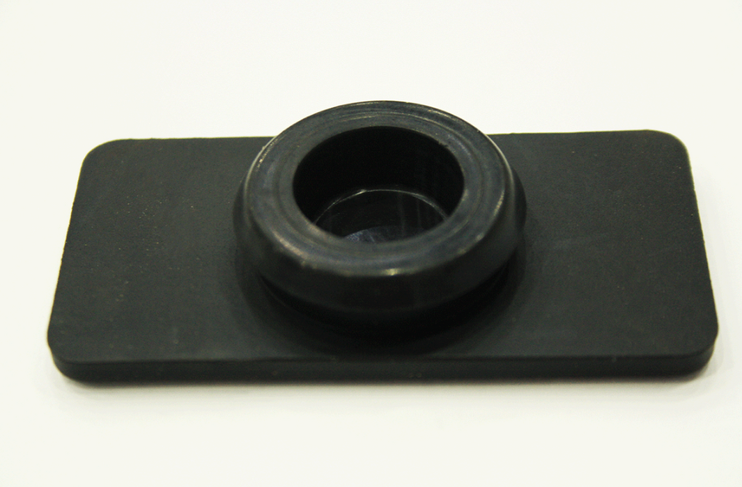 KVV100000 - plug rubber  by AllmakesHardware Part Land Rover Range Rover Defender