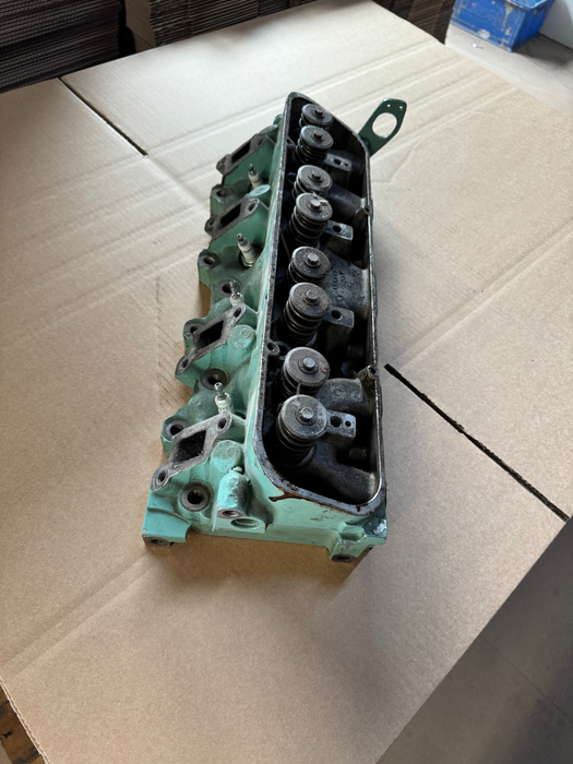 LDF001020 - Cylinder Head PAIR Series V8 USED  by Land RoverEngine Part Land Rover Range Rover Series