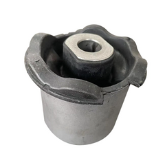 LR073366G - bush hydra arm rear lower D3 D4 OEM