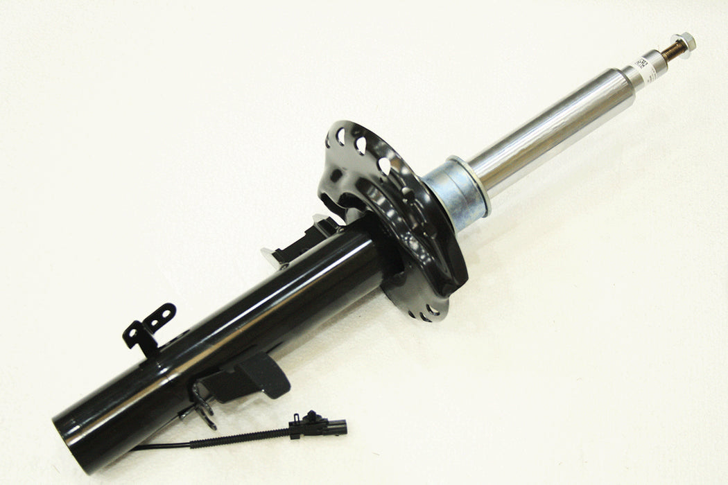 LR100499W - Macpherson Strut  by BWI Land Rover Range Rover 
