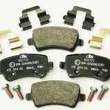 LR134695A - Brake Pad Set