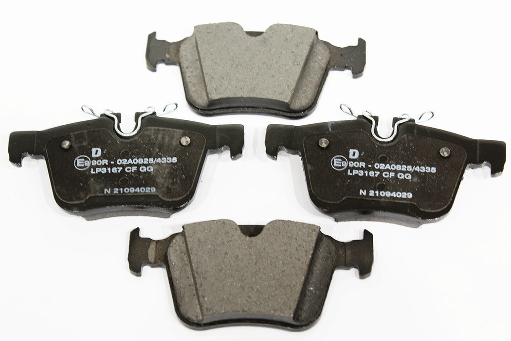 LR160458G - Kit - Brake Lining  by Delphi Land Rover Range Rover 