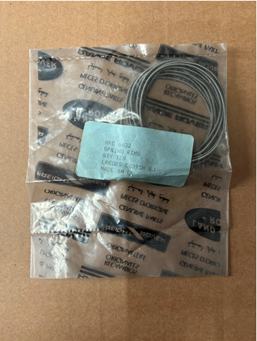 NRC6632LR - Snap Ring  by Land roverTransmission or Drivetrain Part Land Rover Range Rover Defender