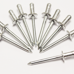 RU612253 - Klinknagel – Carrosserie