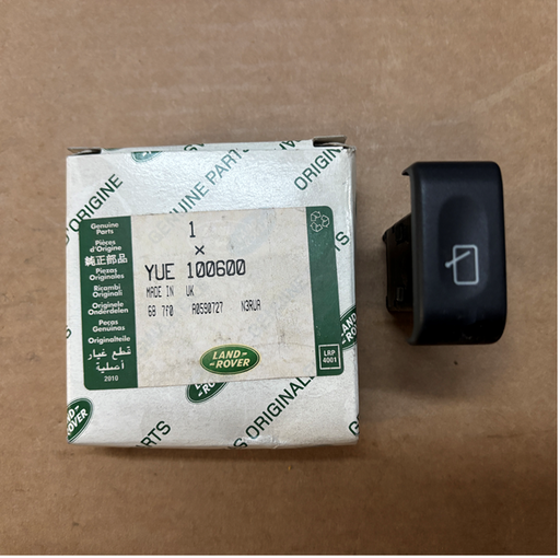 YUE100600 - Rear Wash/Wipe Switch – Momentary  by Land RoverElectrical Part Land Rover Range Rover Discovery
