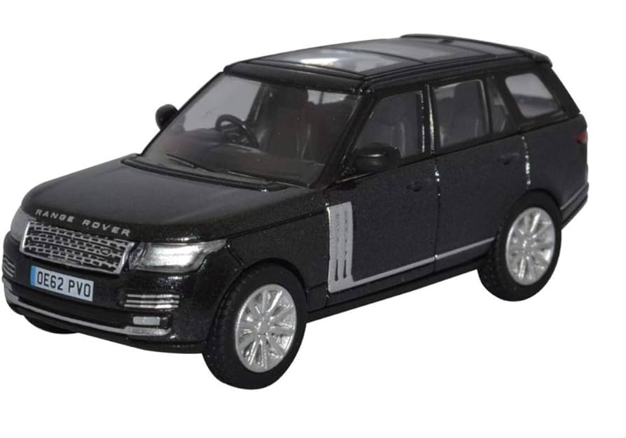 DA1322 - Range Rover Vogue L405 Santorini Black Diecast Model, 1:76 Scale  Land Rover Range Rover Range Rover