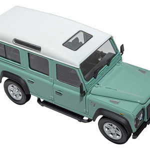 GA3403 - Diecast 1:24 Scale Model – Light Green Defender