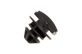 XZM500013LR - Retainer Clip – 1/4 Turn  by Land RoverHardware Part Land Rover Range Rover Discovery, Range Rover Sport