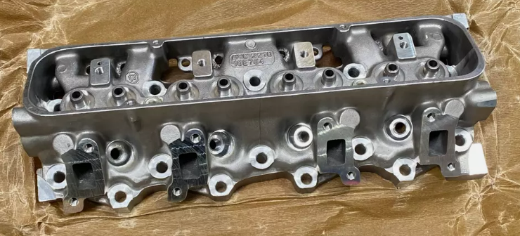 ERR1404 - Cylinder Head PAIR (2) Range Rover Classic V8 GENUINE LR  by Land RoverEngine Part Land Rover Range Rover Range Rover